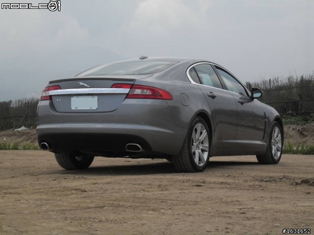 JAGUAR XF 3.0 TDV6開箱文【同場加映E55 AMG】