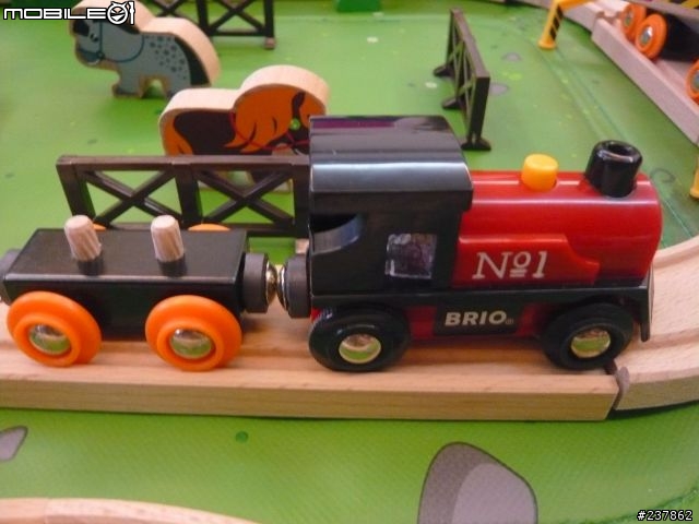 [開箱] 來自瑞典的 BRIO 小火車