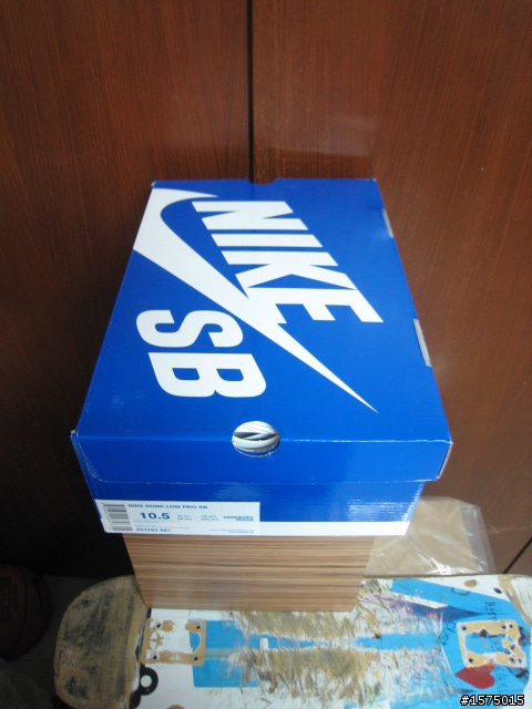 ~ NIKE SB 開箱文 ~ 紅白配色DUNK LOW PRO SB