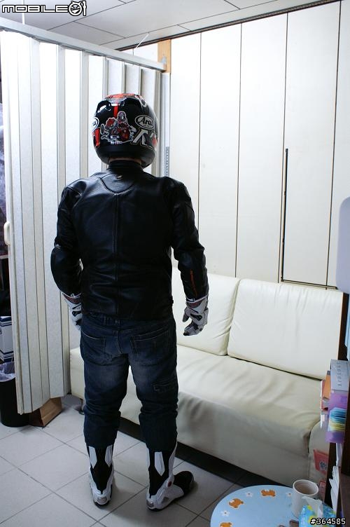 [非常不專業開箱文] HYOD 2010年春夏男用d3o皮衣-入門級