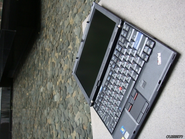 [開箱]ThinkPad X201i KCV 小黑風潮~~都會謎情