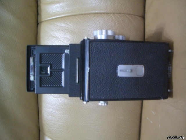 遲了約45年的開箱文  YASHICA-A