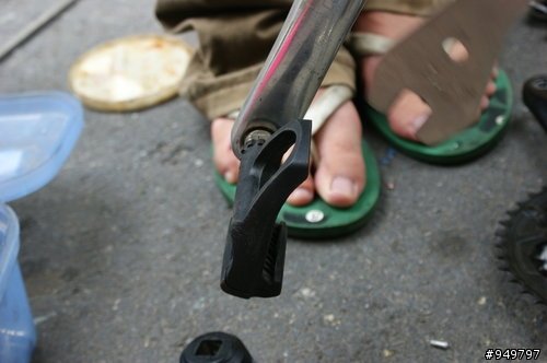 (分享)極上三輪車大改造 第二彈 改裝跑車大盤＆跑車把外加上卡＠＠～