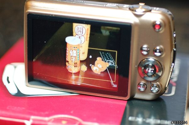 [分享]可愛隨身帶著走 日本完全限定生產懶懶熊特製版相機CASIO EX-Z330