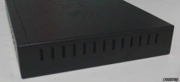 [開箱]超推薦~小套房/小企業的福音-UTT HiPER510 路由器