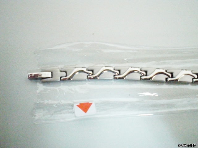 生日禮物開箱文-純鈦手鍊來囉~~~