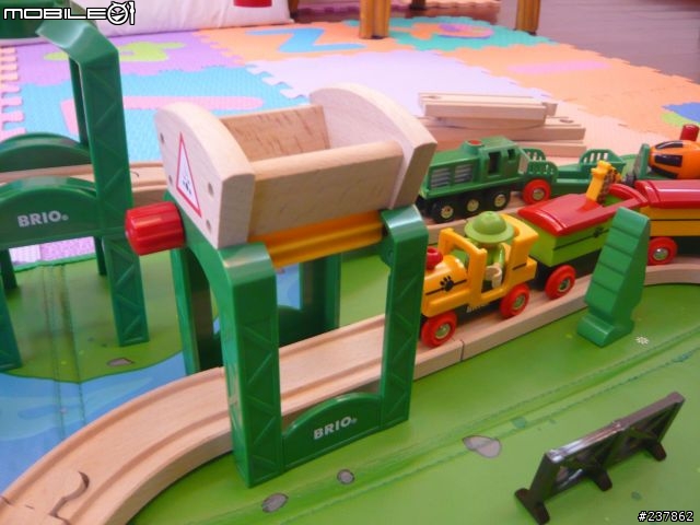 [開箱] 來自瑞典的 BRIO 小火車
