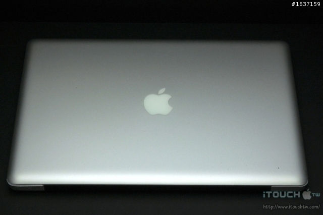 [分享]開箱文-MacBook Pro 15" i7 霧面螢幕