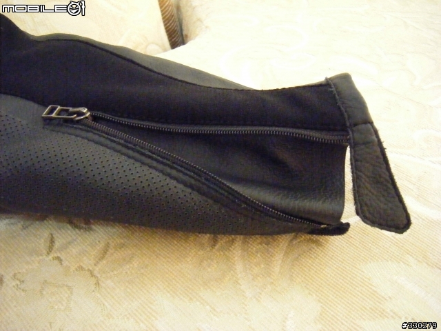 [分享]半路殺出的程咬金DAINESE G. NEWSAN PELLE NEW ESTIV(6/16更新)