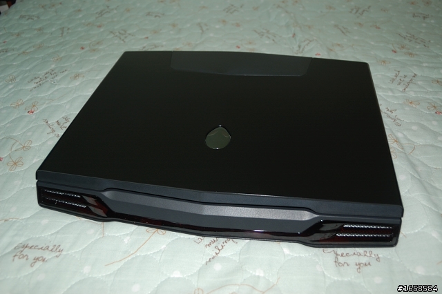 Alienware M15x 開箱小帖