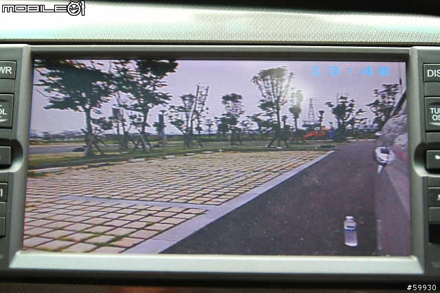 [也是遲到的分享]車用多鏡頭側視輔助系統 - Unisee 400B