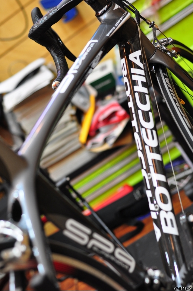 [分享] BOTTECCHIA SP9 CAMPAGNOLO CHORUS FRAME 〝48〞 ROAD BIKE
