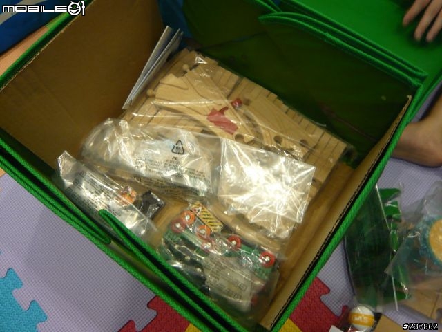 [開箱] 來自瑞典的 BRIO 小火車