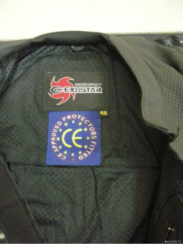 (((開箱文)))   浩悍EXUSTAR  E-MSL110連身皮衣 [補上實穿照]