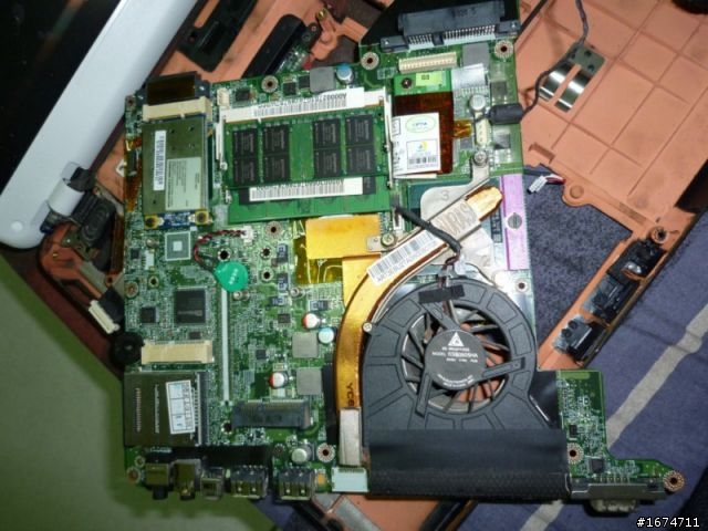 Toshiba M800 拆機文 (精簡版)