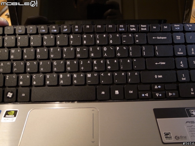 [拆機]ACER 5745G 時尚條紋機!!