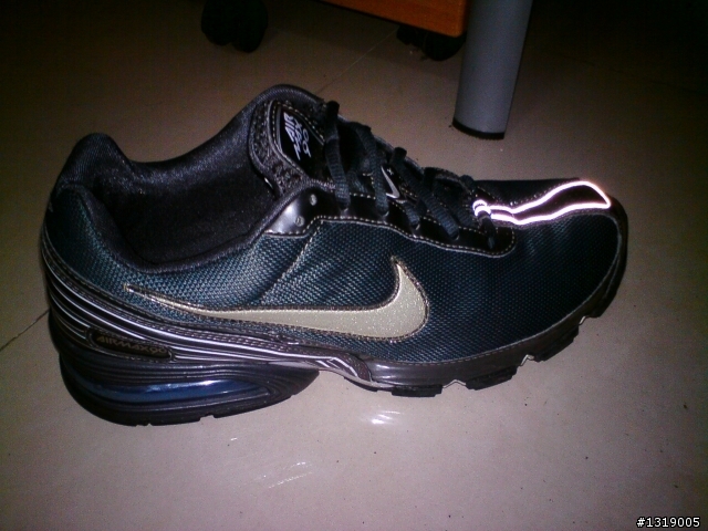 我的鞋子在陸上被釘子插進去，氣墊報銷了=口=