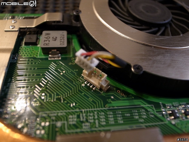 [拆機]ACER 5745G 時尚條紋機!!