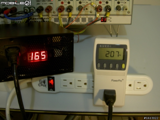 準確度測試 LienKen Digital power 500 V-C (80plus) 智慧電源顯示