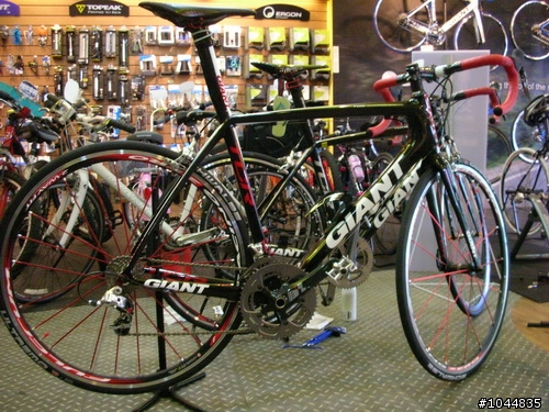 或許是今年最後一台的GIANT  TCR ADVANCED SL 1 ISP(ML)