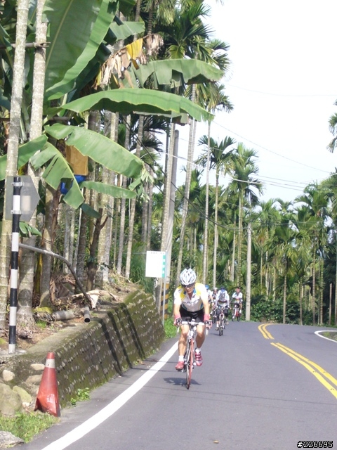 [分享]天氣好好的一天-10/05/02-36彎