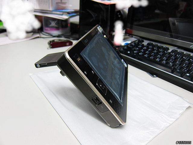 [更新]高CP值UMPC-R2BH80000(R2E)-簡易開箱-外加3.5網卡韌體更新