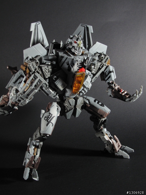 [開箱] 變型金剛 ROTF Leader Class STARSCREAM 領袖級 天王星 ~玩具分享~