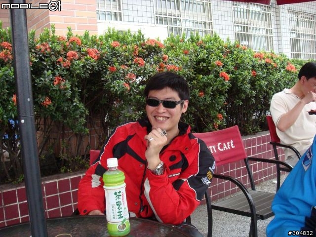 [遊記]遲來的遊記-2010.4.3~4-墾丁愛派網比基尼派電音派對(圖超多)
