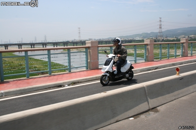 世界首部氫燃料電池機車1,000公里環島紀實 !!