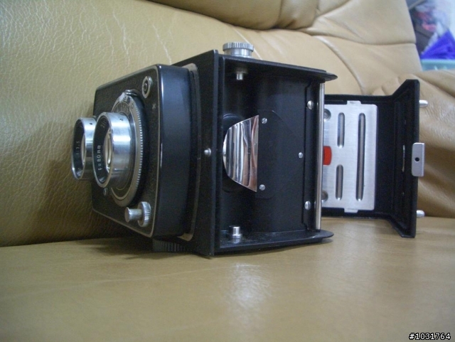 遲了約45年的開箱文  YASHICA-A