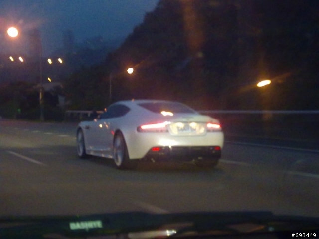 不確定是不是S5(原來是AstonMartin DBS~!)