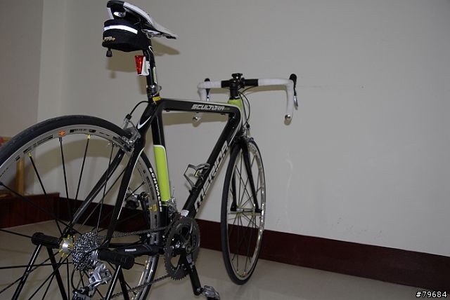 MERIDA 2009 SCULTURA 909-EVO 開箱拉+SIHMANO 熱朔鞋+頂天立地架