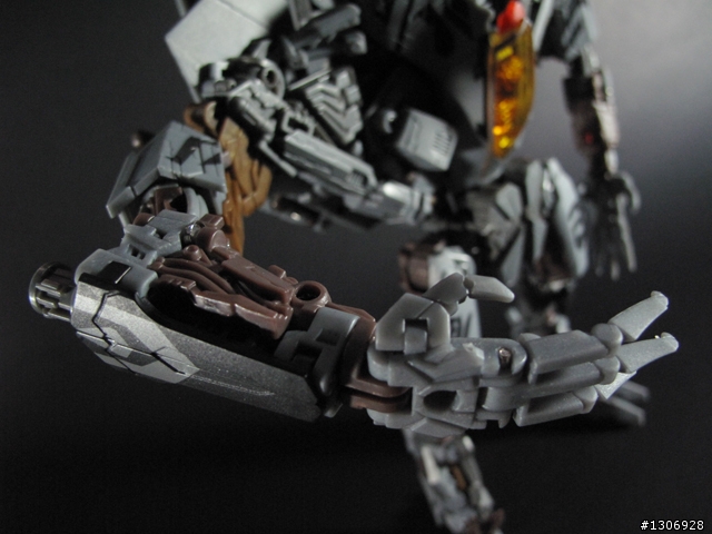 [開箱] 變型金剛 ROTF Leader Class STARSCREAM 領袖級 天王星 ~玩具分享~