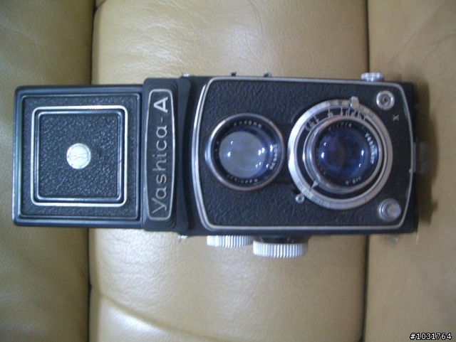 遲了約45年的開箱文  YASHICA-A