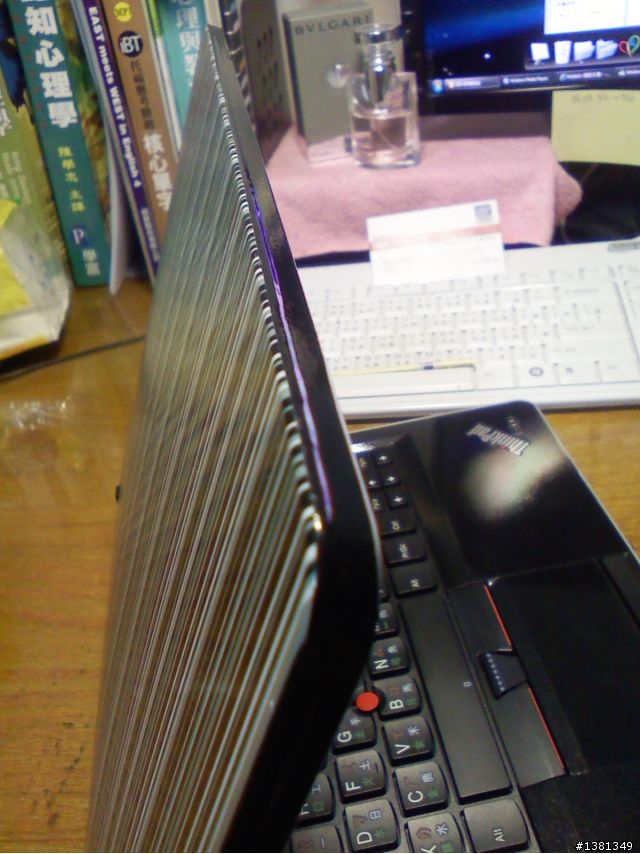 Lenovo Thinkpad Edge滿月了！包膜換新衣服+換上SSD+還原光碟的憤怒