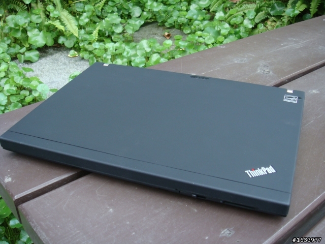 [開箱]ThinkPad X201i KCV 小黑風潮~~都會謎情