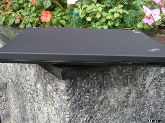 [開箱]ThinkPad X201i KCV 小黑風潮~~都會謎情
