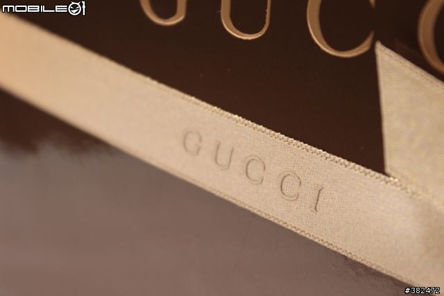 [開箱分享] Gucci 2010 iphone 最新手機皮套 頭暈暈腳軟軟 衝動入手開箱