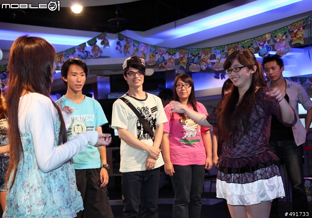［採訪]蝴蝶姐姐現身《彩虹汽泡Online》玩家同樂會 見面會圓滿結束