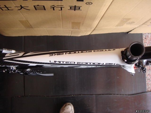 [半開箱] 西班牙RTS TTR6 黑白車架 超值公路車簡易開箱