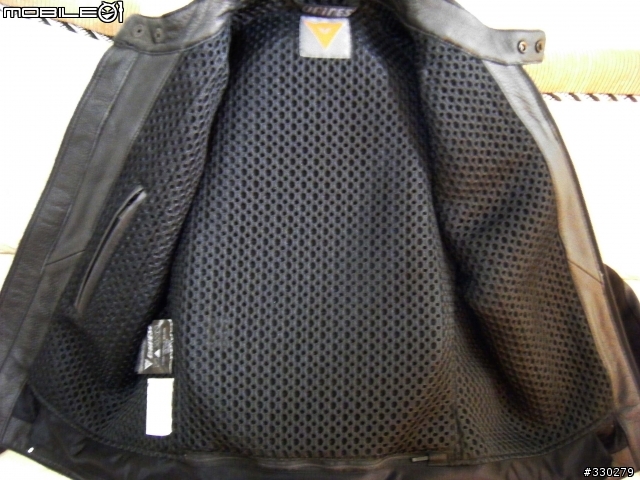 [分享]半路殺出的程咬金DAINESE G. NEWSAN PELLE NEW ESTIV(6/16更新)