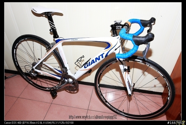 人生的第一台公路車...TCR COMPOSITE 1
