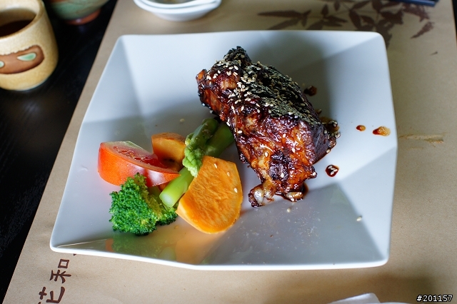 新店曲尺"隱花園"