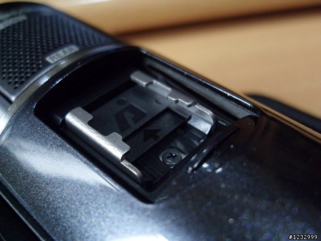 [開箱]Sony HDR-CX550 全高清數位攝影機
