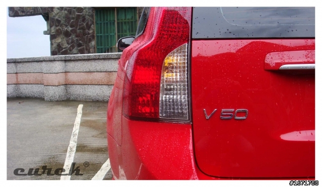 2010 V50 D5 R-design (612-red) 開箱分享