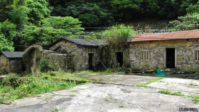 獨闖龍、虎雙潭