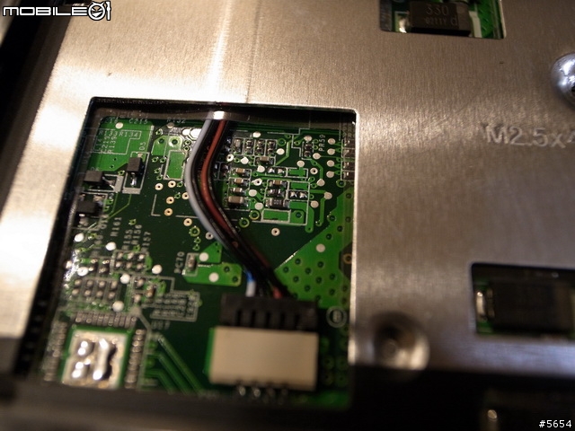 [拆機]ACER 5745G 時尚條紋機!!