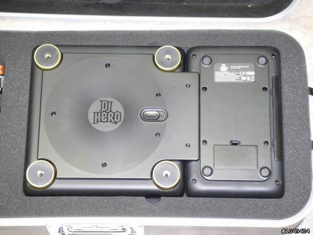 [開箱文] DJ HERO 豪華版 開箱文 RENEGADE EDITION ~~Unboxing~~ ^^