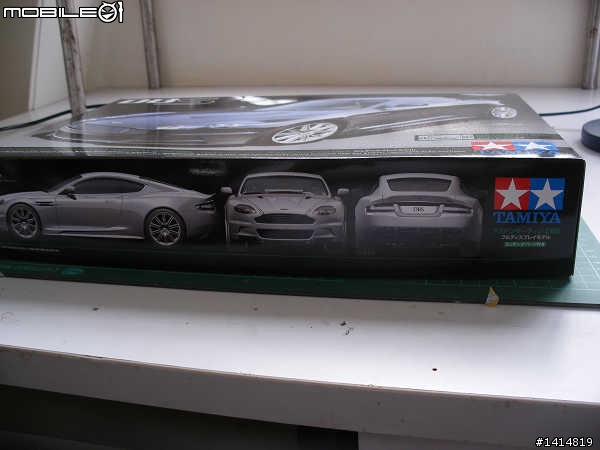 TAMIYA 1/24 Aston Martin DBS 開箱