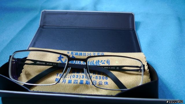 [分享]美津濃鏡框+HOYA1.6雙非分享
